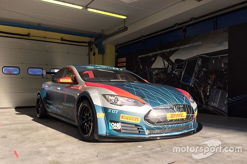 Di Grassi, Electric GT Tesla otomobilini test etti