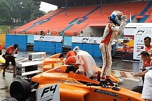 F4/SEA Sentul: Frost juara Race 1, Presley runner-up, Keanon P6
