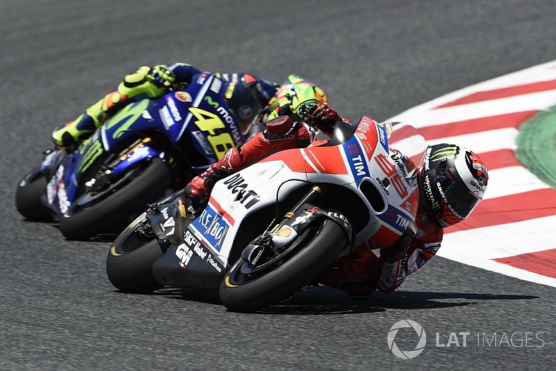 Rossi prediksi Lorenzo berpeluang besar menang