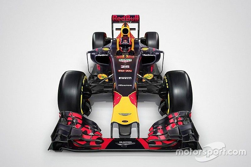 Aston Martin confirms technology partnership with Red Bull