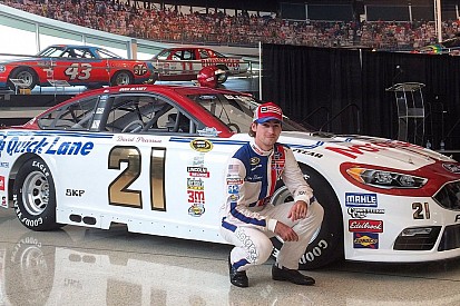 Wood Brothers replicate 1976 Pearson car for Darlington paint scheme