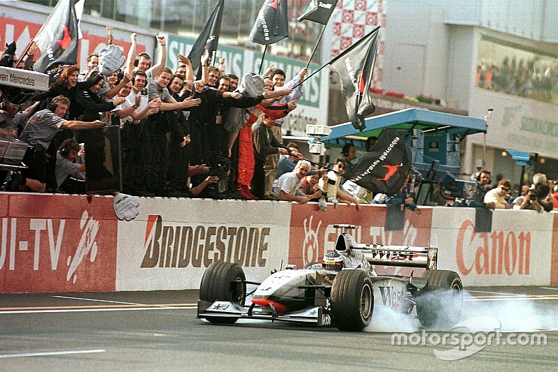 Photos - Toutes les victoires de Häkkinen en F1