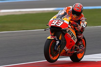Marquez says current points gap to Rossi “not enough”