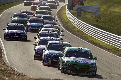 Tasmanien: Shane van Gisbergen vor Jamie Whincup
