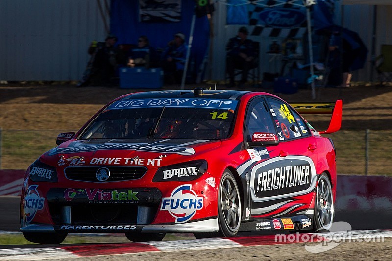 Winton V8s: Slade secures maiden victory