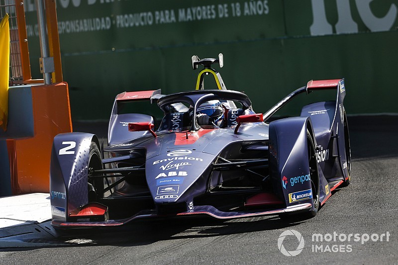 Santiago ePrix: Bird, Wehrlein’ı mağlup etti, Buemi liderken kaza yaptı