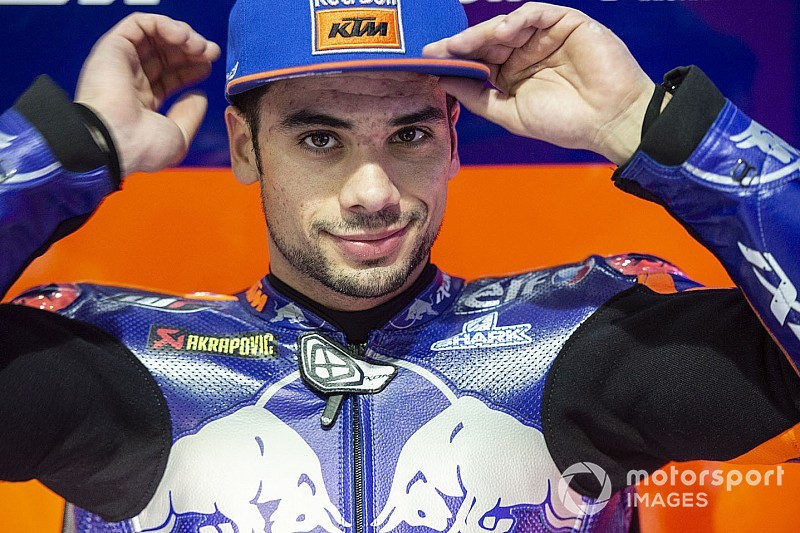 KTM pertahankan Oliveira untuk musim 2020