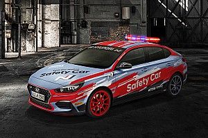 Hyundai i30 jadi Safety Car WorldSBK