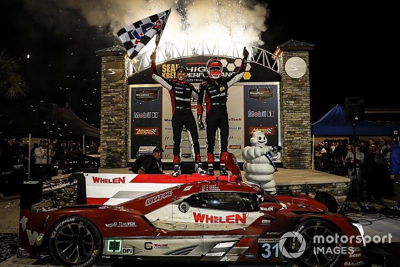 Podio: #31 Whelen Engineering Racing Cadillac DPi, DPi: Felipe Nasr, Pipo Derani, Eric Curran