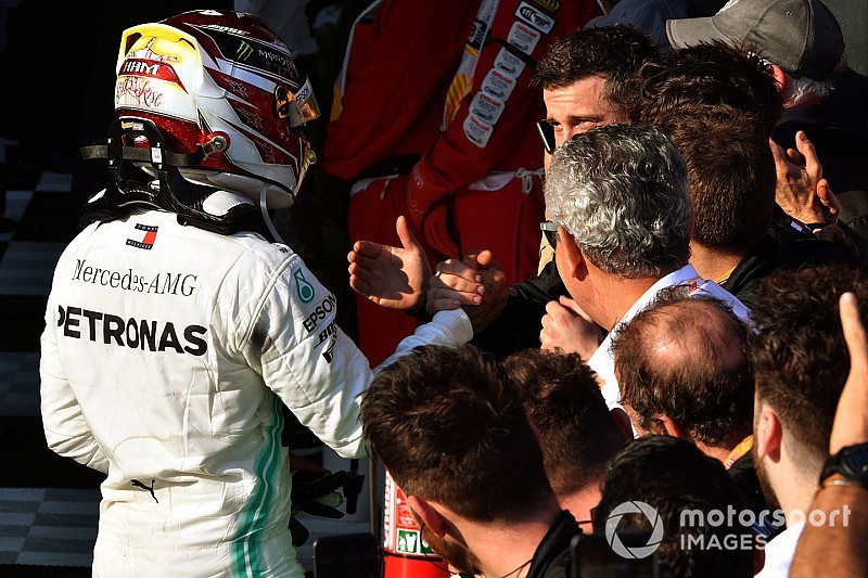 Hamilton biztos benne, hogy a Ferrari hamarosan visszatér