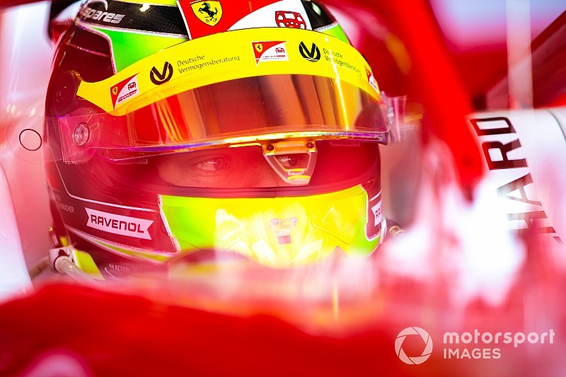 A bahreini F1-es teszt felállása: Schumacher a Ferrarival kezd