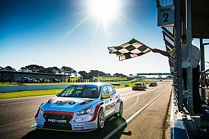 Phillip Island TCR: Brown avoids early drama to win finale