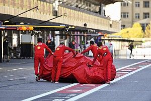 Leclerc usa redes sociais para lamentar erro que custou pole: “Eu tenho sido inútil”