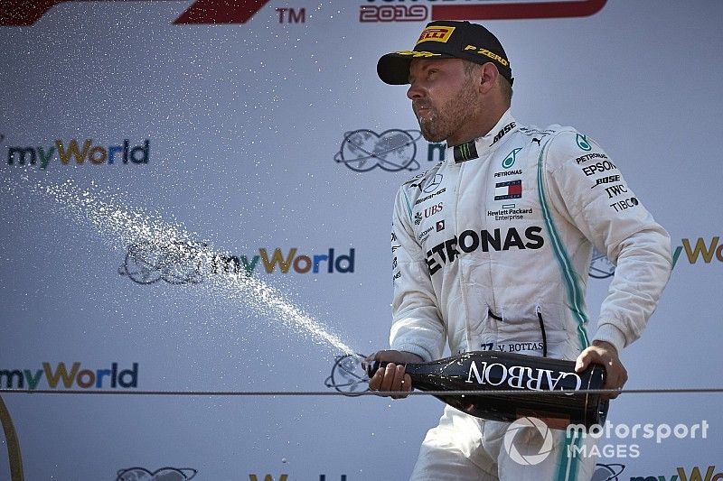 Вольф озвучил условие, которое позволит Боттасу остаться в Mercedes