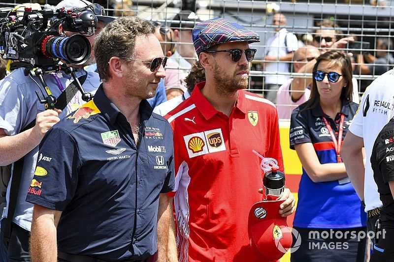 Christian Horner, Team Principal, Red Bull Racing, avec Sebastian Vettel, Ferrari