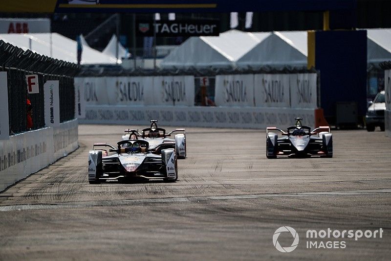 Di Grassi teme un "lío" por el cambio de los entrenamientos en Berlín
