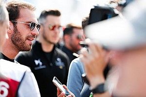 Vergne gyújtogatással fenyegetőzik