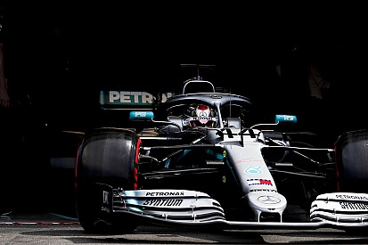 Hamilton sous enquête pour l'incident avec Verstappen