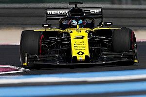 Drivers not fond of "melted chocolate" soft tyre in France