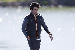 Sainz: "No somos el cuarto mejor coche, pero sí el cuarto mejor equipo"