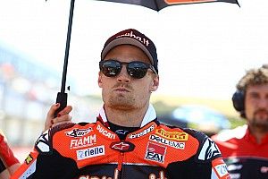 Jerez, Davies furioso attacca Melandri: “È ridicolo, ma non mi stupisce”