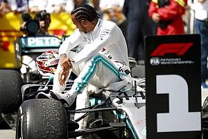 Canadian GP: Hamilton wins after controversial Vettel penalty