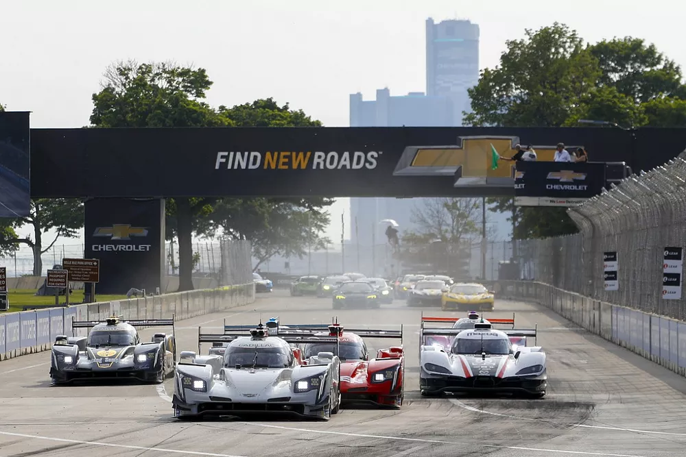 #01 Chip Ganassi Racing Cadillac DPi: Renger van der Zande, Kevin Magnussen