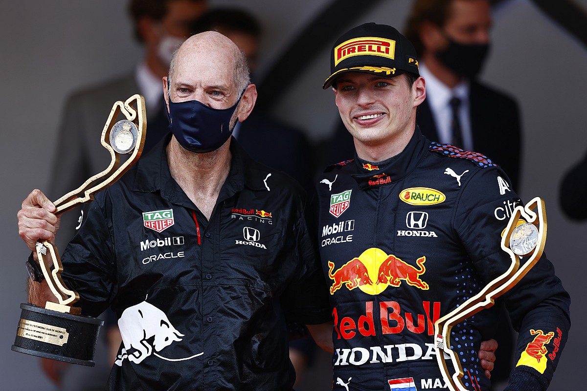 Newey: 1982-ben volt hasonló szabályváltoztatás, mint ami 2022-ben vár ránk