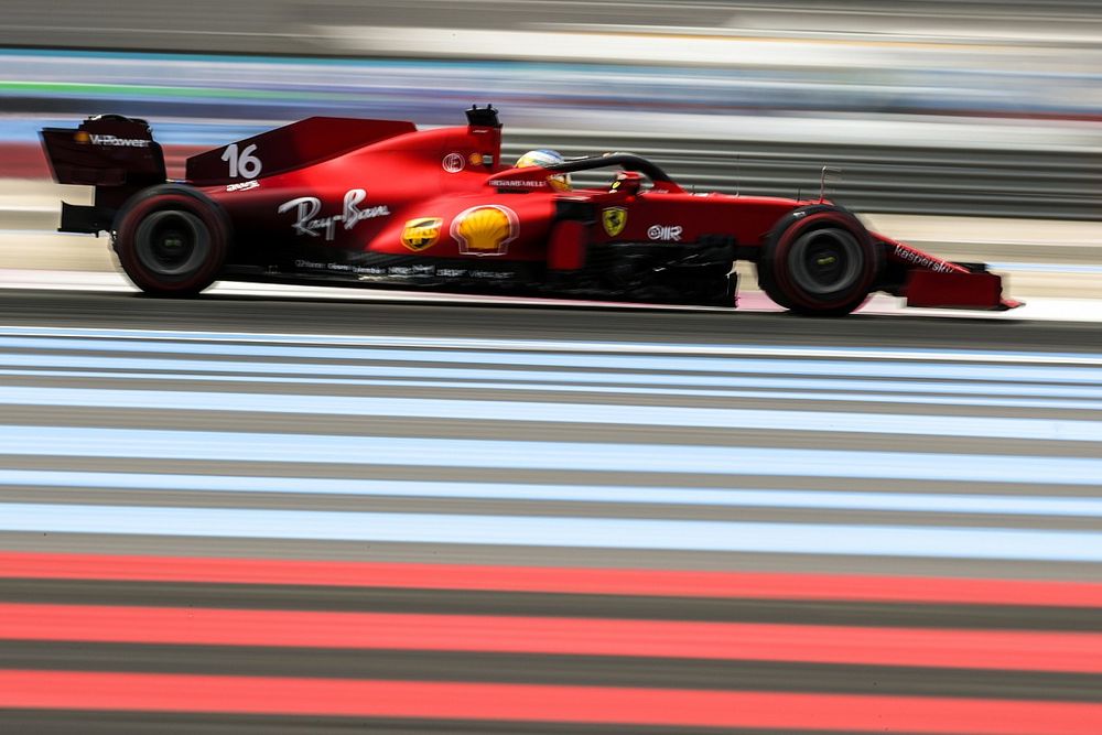 Así queda el Ferrari F1 sin los logos de Mission Winnow