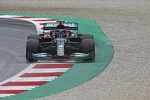 F1 - Hamilton: "Pequenos ganhos" não são suficientes para cobrir vantagem da Red Bull