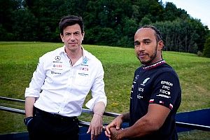 F1 – Wolff: "Ataques da Red Bull a Hamilton foram longe demais"