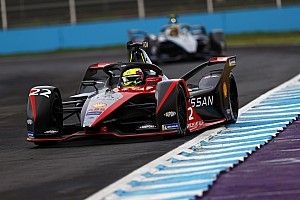 Puebla E-Prix: Rowland leads incident-filled practice sessions