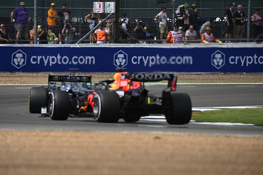 Lewis Hamilton, Mercedes W12, Max Verstappen, Red Bull Racing RB16B