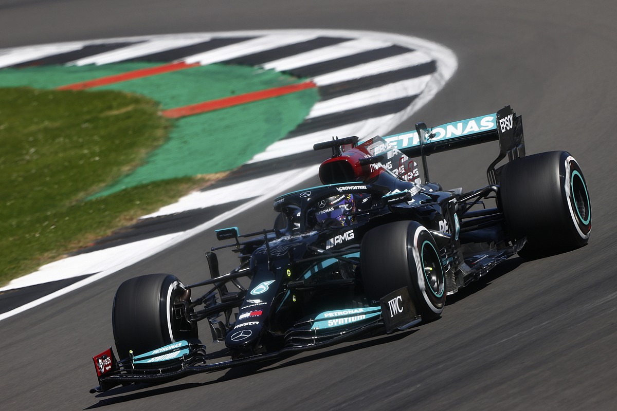 F1 Silverstone: Hamilton beffa Leclerc nel punto del botto di Verstappen!