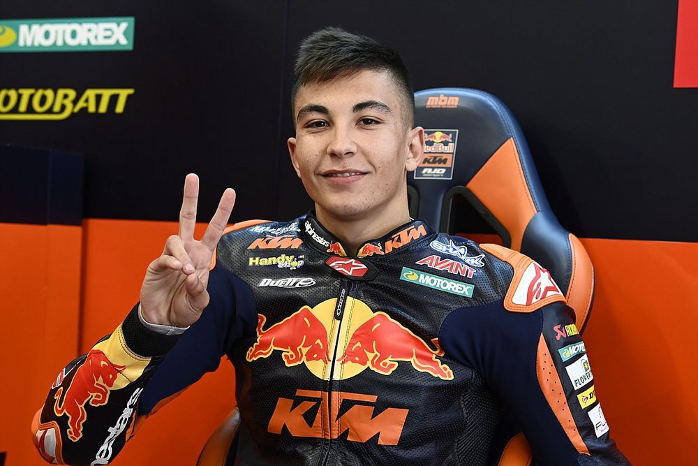 A la espera de dar el salto a MotoGP, Raúl Fernández vive "el sueño” de Moto2