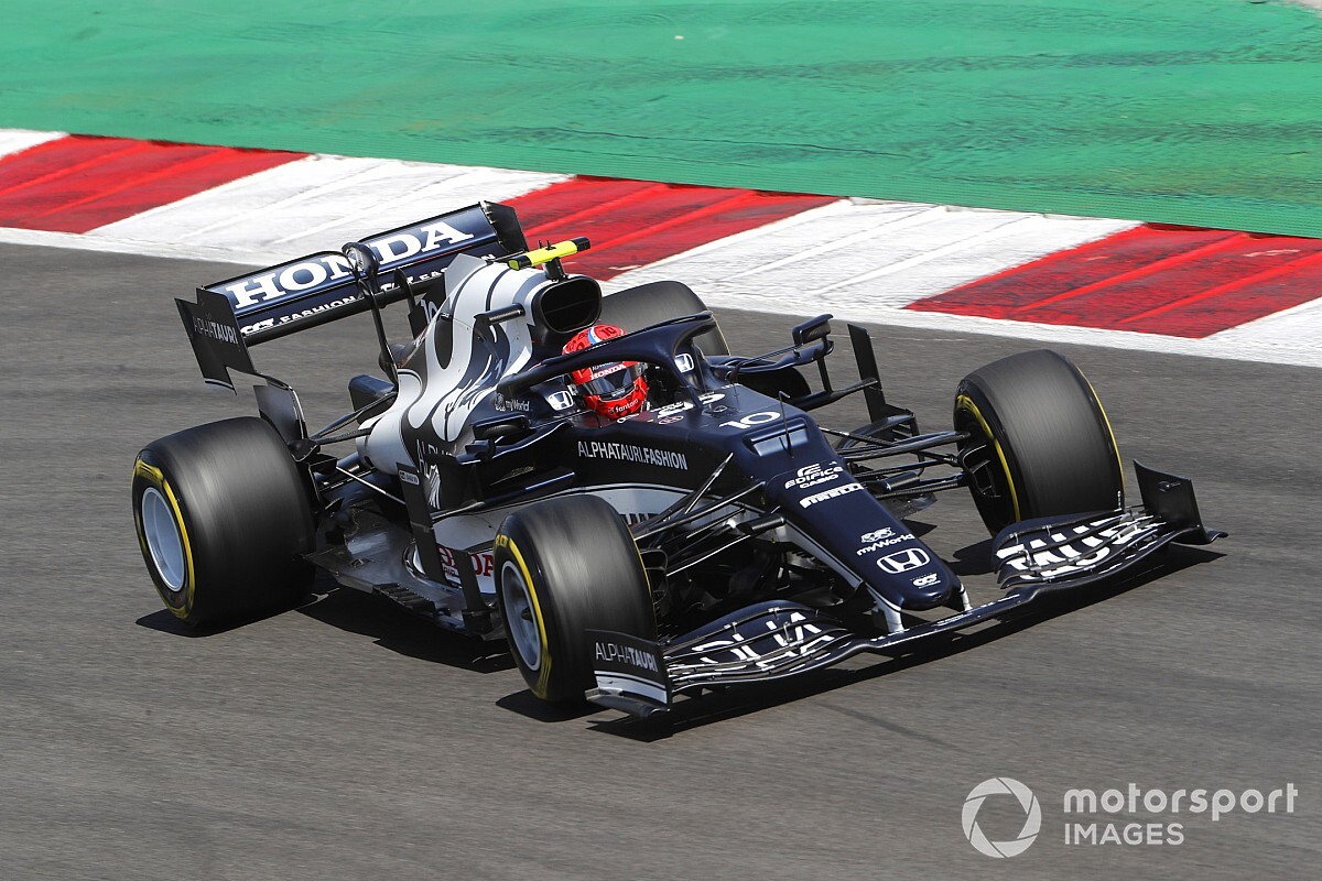 Gasly: "AlphaTauri, düşük hızlı virajlarda ciddi sorunlar yaşıyor"