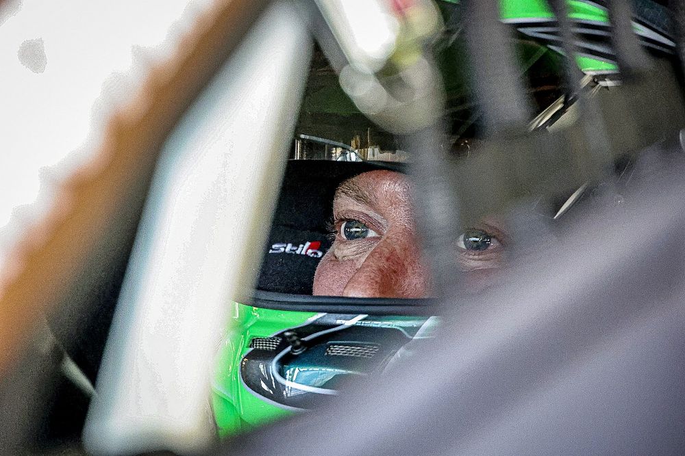 WTCR Hungary: Huff scores sensational pole for Zengo