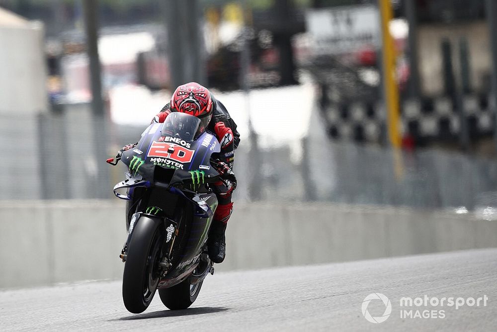MotoGPイタリア決勝:クアルタラロ逃げ切り今季3勝目。中上貴晶は転倒リタイア