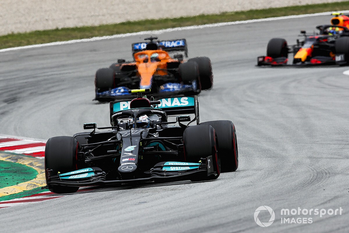 Bottas: "Mercedes'te 5-6 yıl geçirdiyseniz şampiyon olmalısınız"