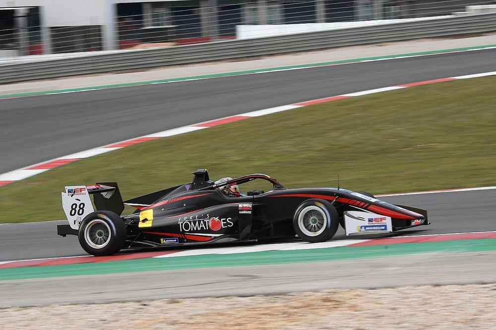 Pole position dla 17-latka