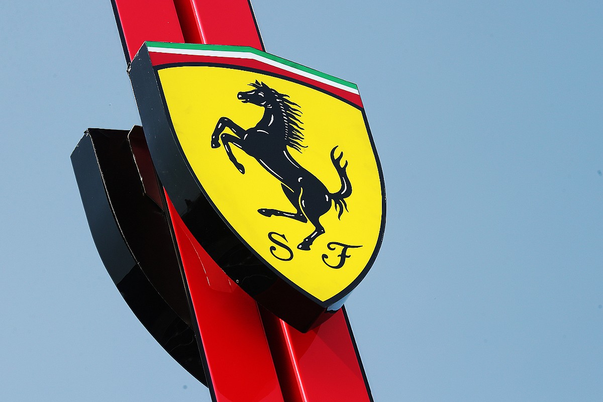 Montezemolo diz que saberia resolver problemas da Ferrari mas despista rumores de volta como novo CEO