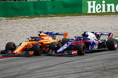 Gasly critica al "más agresivo" Alonso tras el choque de Monza