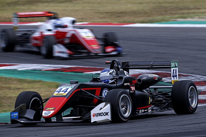 Misano F3: Vips fends off Palou to win