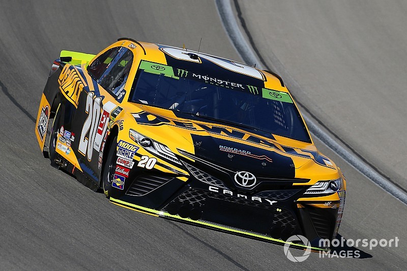Erik Jones, el mejor de la práctica en Las Vegas