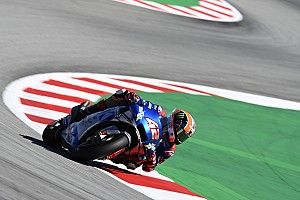 Rins: “Mis mecánicos me han castigado sin gasolina”