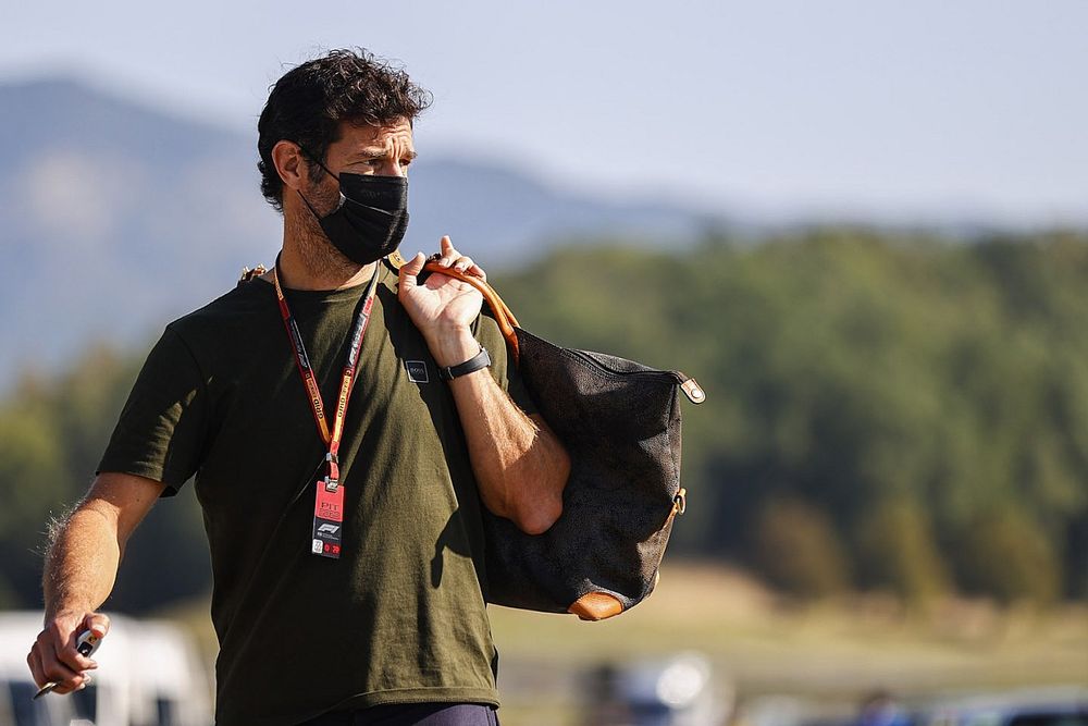 Mark Webber arrives at the circuit