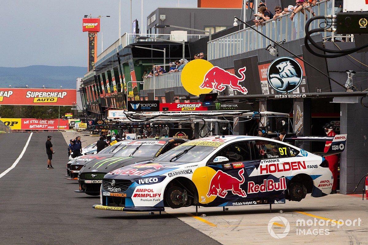 Australia Buka Zona Hijau, van Gisbergen-Heimgartner Bisa Tes Supercars