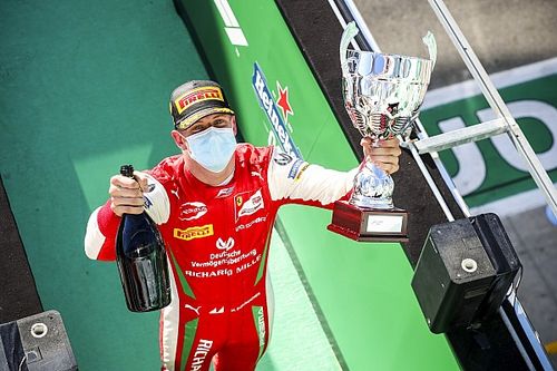 Schumacher logra su primer triunfo del a&ntilde;o en Monza