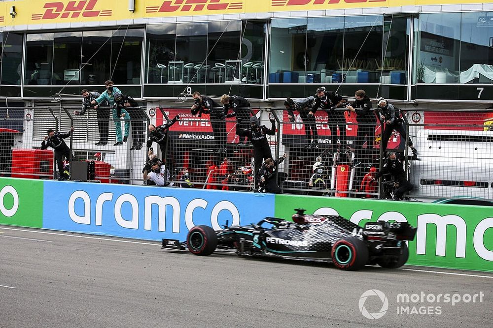 Mercedes, bu hafta sonu art arda 7. takımlar şampiyonluğunu kazanabilir