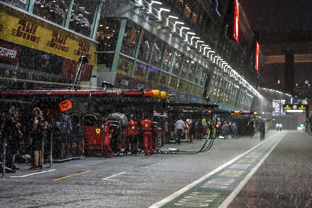 Cuaca Buruk, Prosedur Start F1 GP Singapura Ditunda